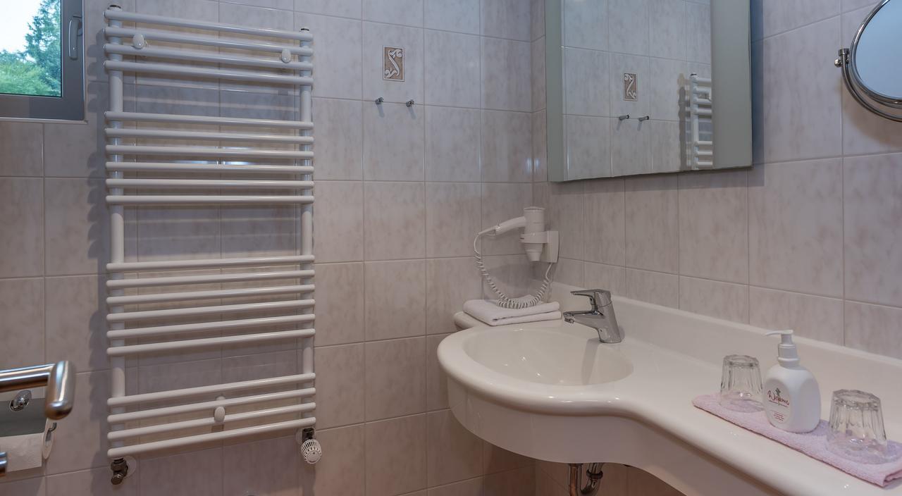 Hotel Mutz Garni إنينغ ام أميرسي المظهر الخارجي الصورة